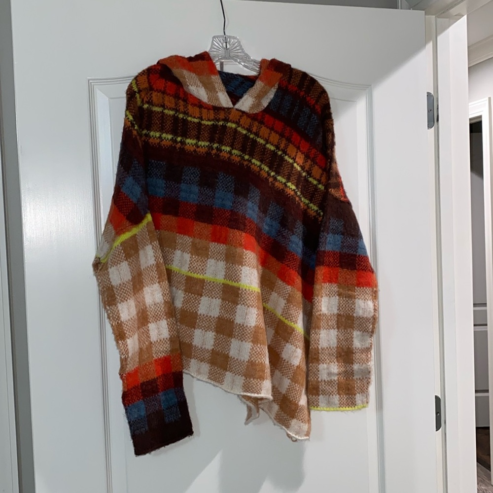 Women’s Free People hooded pullover size M.  Apple cider combo.  Super soft NWT